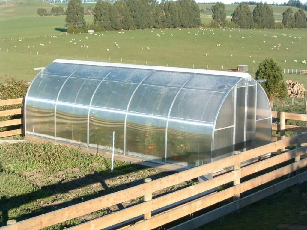 Morrifield twin wall tunnel houses Supreme Plastic Roofing Ltd